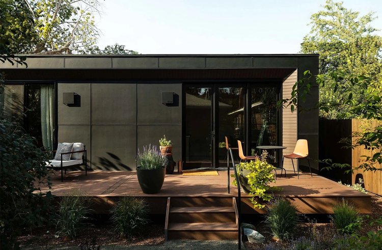 Modal 01 exterior